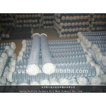 Hot-dip galvanized chain link fence